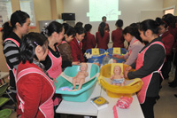 ������ĸӤ������ѵ